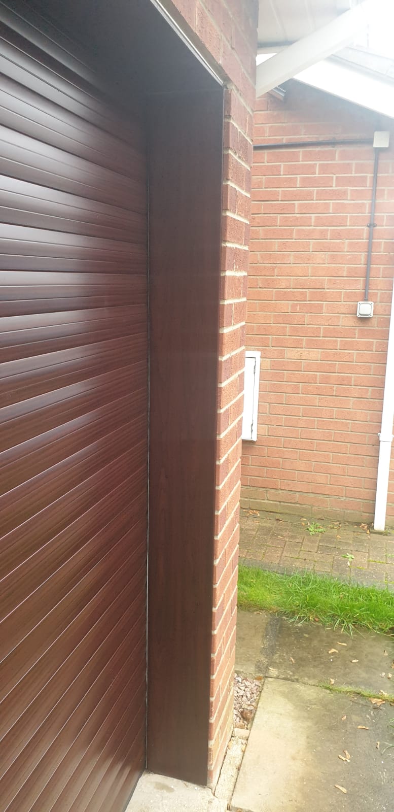 Laminate Rosewood